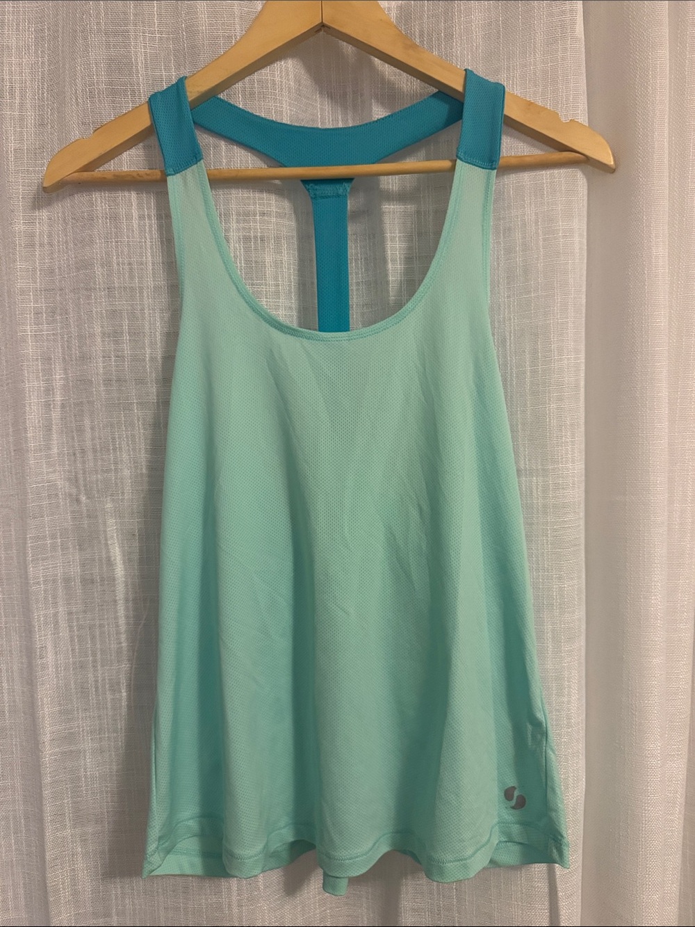 Soffee | Women’s S Mint Green Athletic Tank Top with Blue Straps